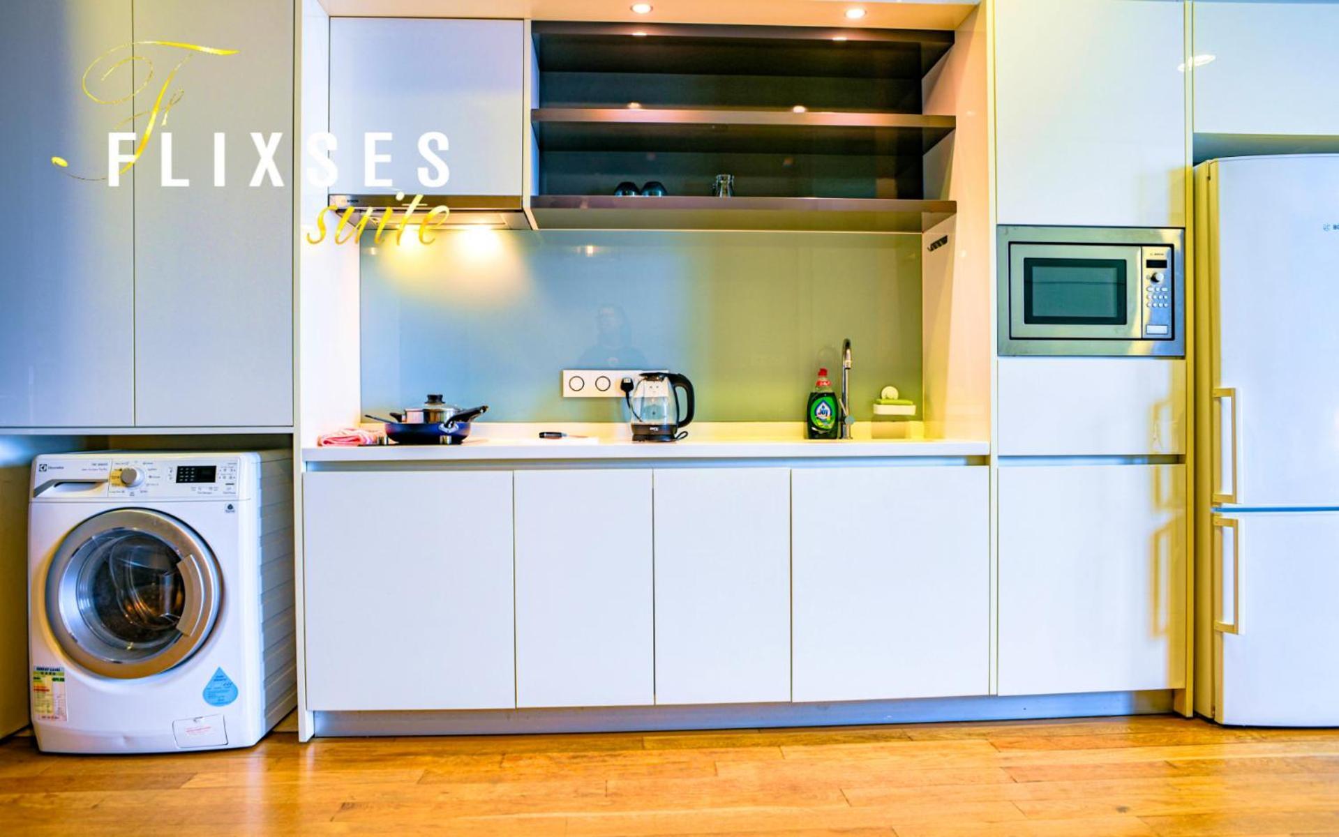 Flixses Suites At Platinum Klcc Kuala Lumpur Esterno foto